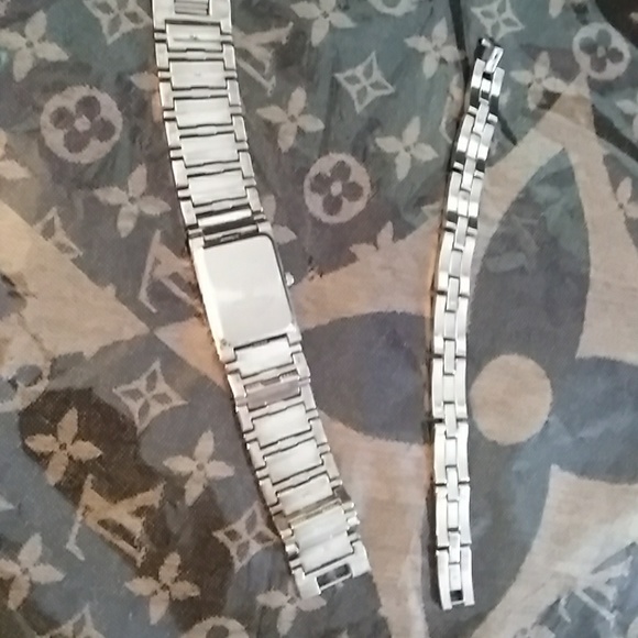 silver watch with matching bracelet - Picture 3 of 3